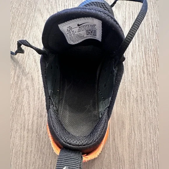 Nike Air Max 270 – Big Kids 2.5Y (Black / Orange) - Picture 8 of 10